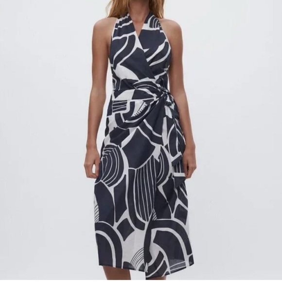 Zara Dresses & Skirts - Zara Blue and White Patterned Midi Dress